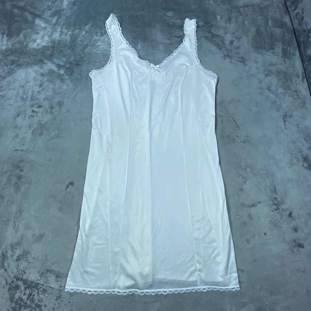 Vintage Grunge Full Slip 38 L White Lace Dress Cottage Core Lace Silky 70s Sears